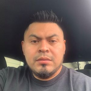 Meet your Posher, Carlos